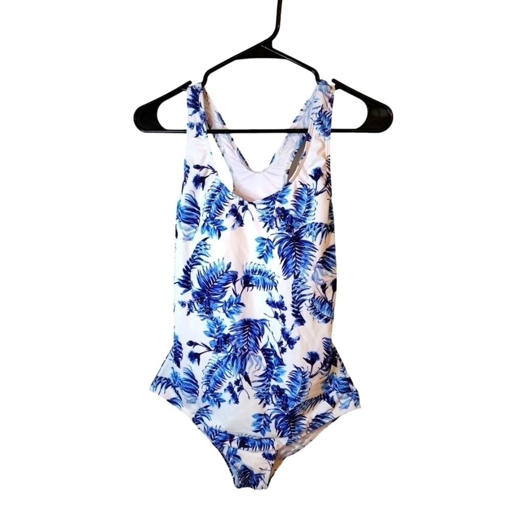 Zeraca Med 8-10 one piece swim floral blue and white